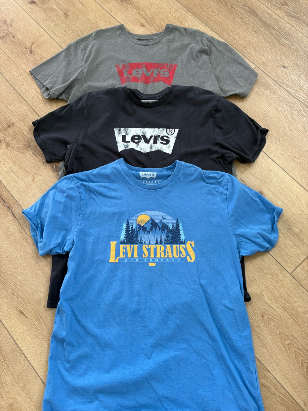 Levi's Graphic Tees
